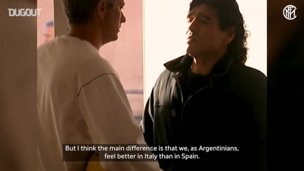 Maradona's visit at Inter training ground